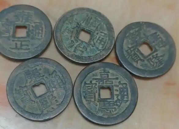 風水大師解析大門掛五帝錢禁忌 